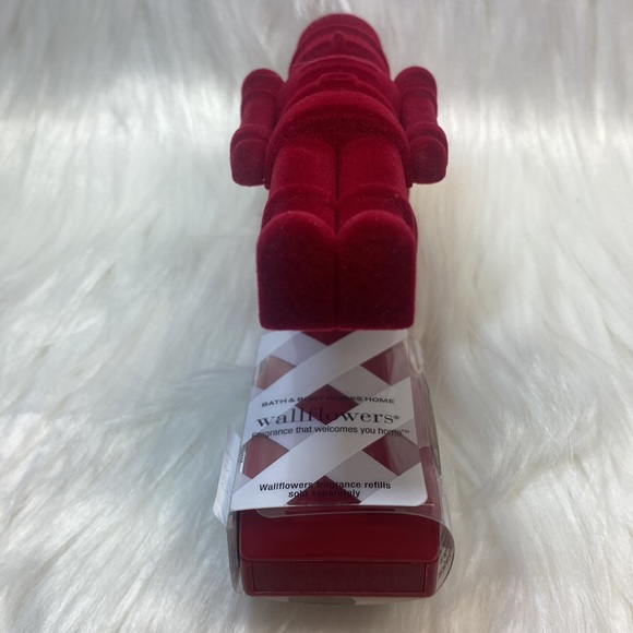 “NUTCRACKER” Wallflowers Fragrance Plug by BBW, Christmas Red Felted, NWT-Sealed - Picture 8 of 8